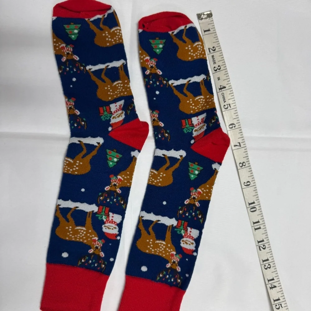 Christmas Winter Reindeers Crew Socks - NEW in Bag.